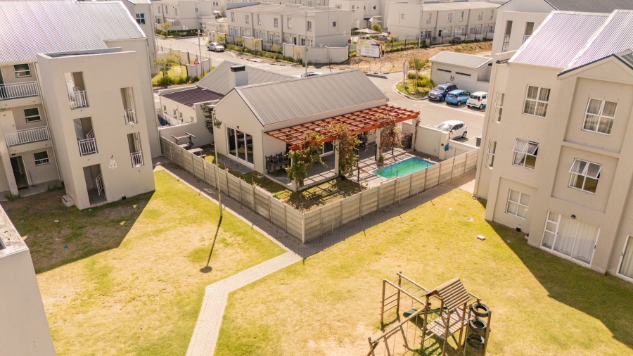 To Let 2 Bedroom Property for Rent in Haasendal Western Cape